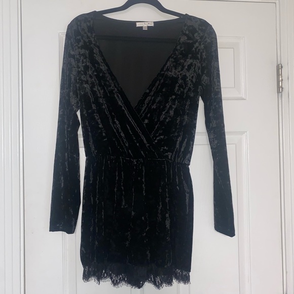 Black Velvet Romper | size small | nine britton - Picture 2 of 6